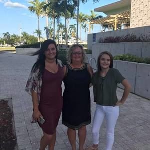 Meet your Posher, Holly